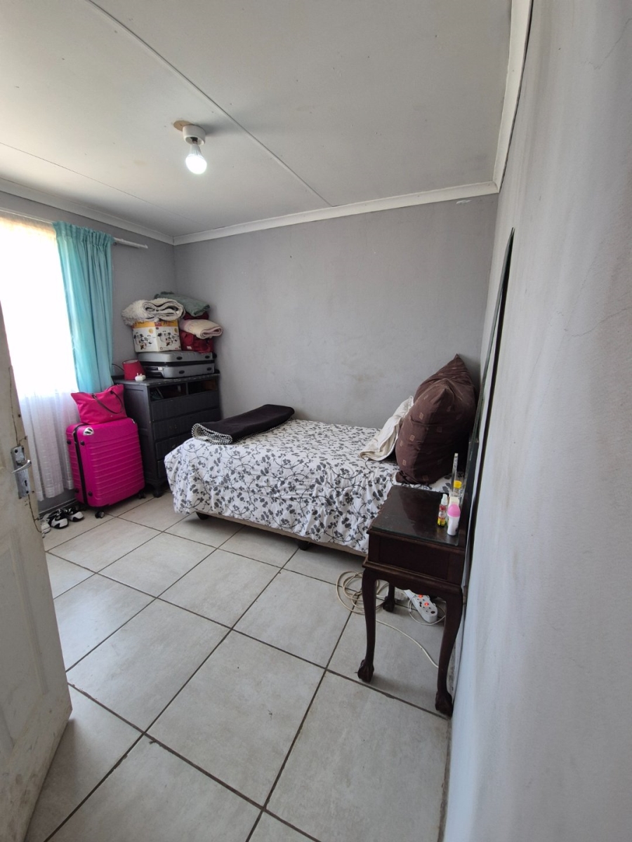 2 Bedroom Property for Sale in Kwazakhele Eastern Cape